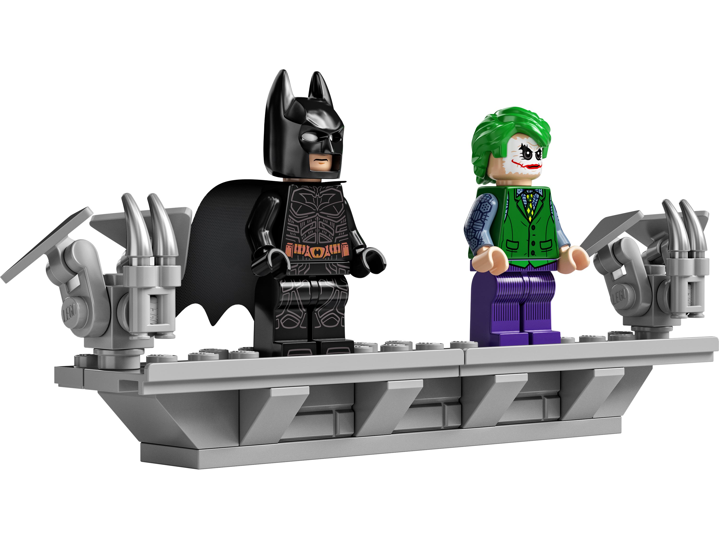 Конструктор LEGO Super Heroes 76240 Бэтмобиль «Тумблер»