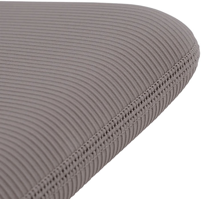 Uniq Cyprus Ridge Edition Neoprene Laptop sleeve для MacBook 15/16, Pewter Grey (CYPRUSRE(15)-PWTGRY)