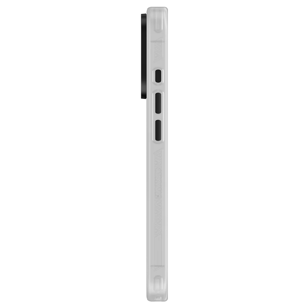 Чехол силиконовый Benks Lucid Armor Case с MagSafe для iPhone 16 Pro, белый (C.K.PC.AP.WE.0065)
