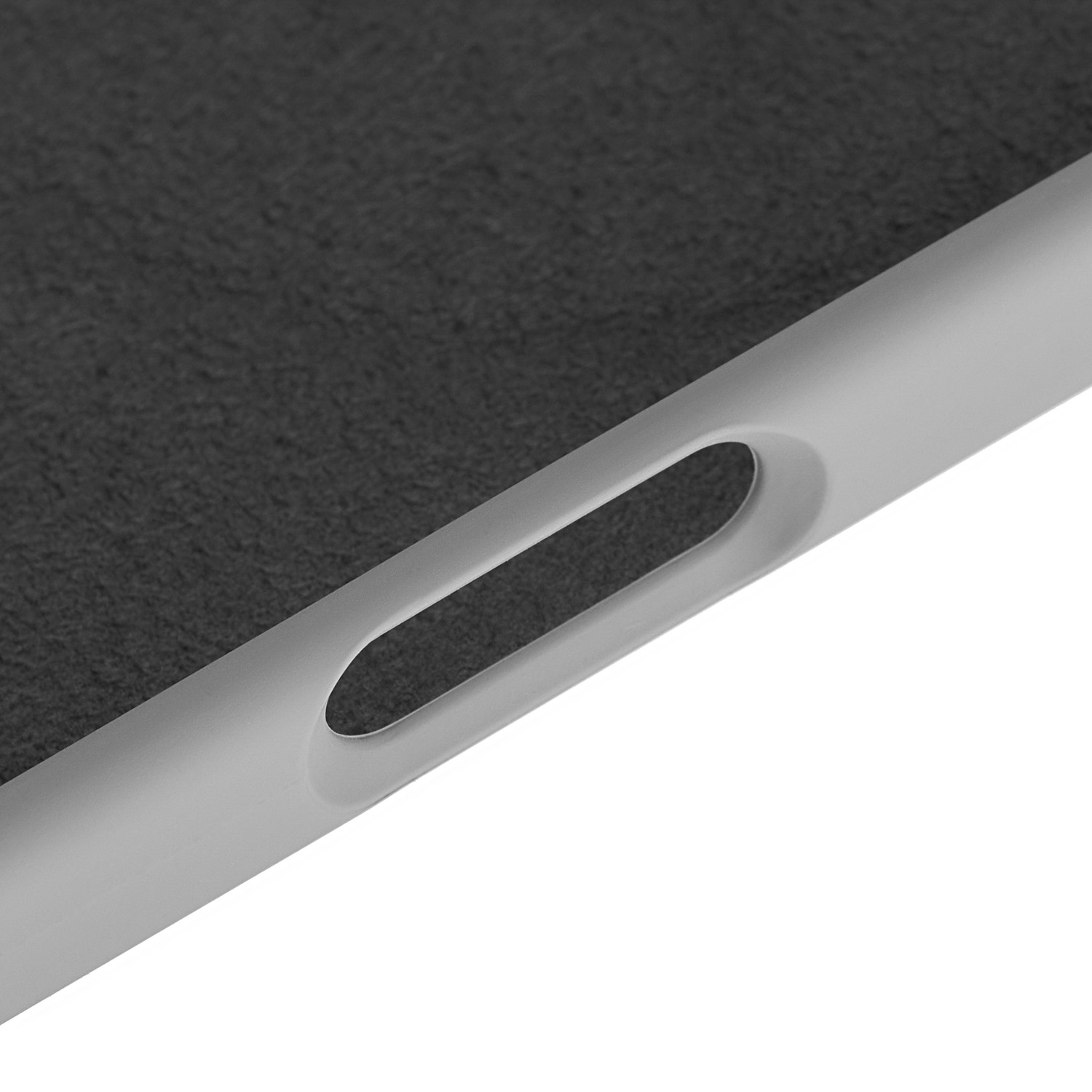 Чехол uBear Touch Mag Case с MagSafe для iPhone 17 (силикон, софт-тач), светло-серый (CS541LG63TH-I25M)
