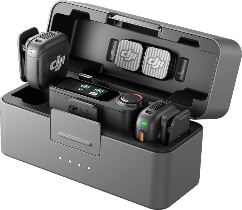 Беспроводной микрофон DJI Mic 3 (2 TX + 1 RX + Charging Case), черный
