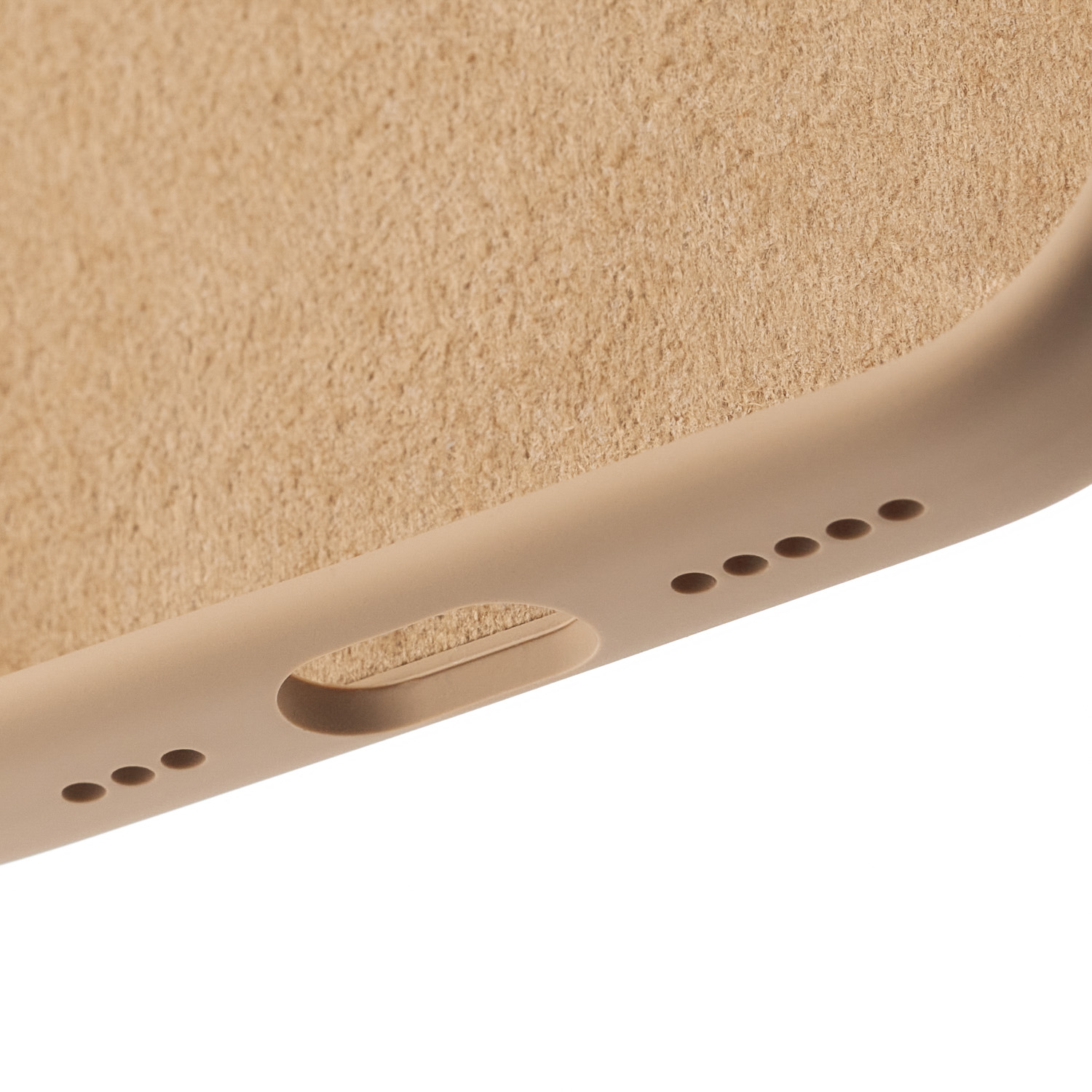 Чехол uBear Touch Mag Case с MagSafe для iPhone 17 (силикон, софт-тач), латте (CS543LT63TH-I25M)