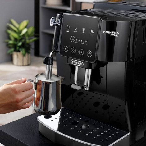 Кофемашина DeLonghi ECAM220.21.B, чёрный