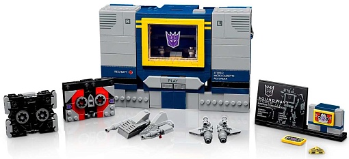 Конструктор LEGO Icons 10358 Transformers: Soundwave